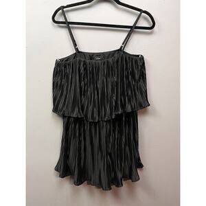 Lulu’s‎ Fun Flirt Hot Black Satin Plisse Sleeveless Romper Womens Large Shiny
